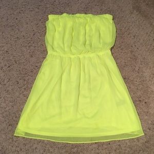 Express dress, chiffon strapless, medium